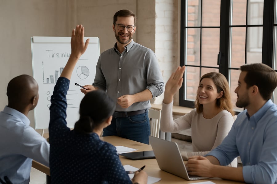 Undervisning på arbejdspladsen – kolleger deltager aktivt i kursus